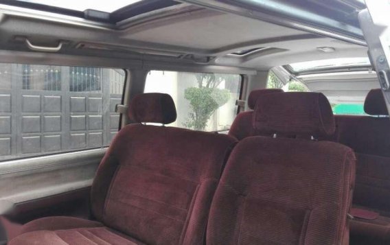 2005 Toyota HiAce Super Custom Van Acquired 2005All Power Smooth Condition Vince-9