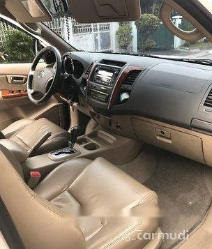 Toyota Fortuner 2011 for sale-6