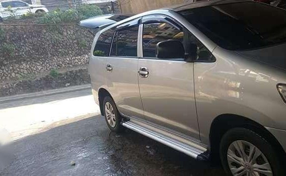 Toyota Innova 2012 for sale-1