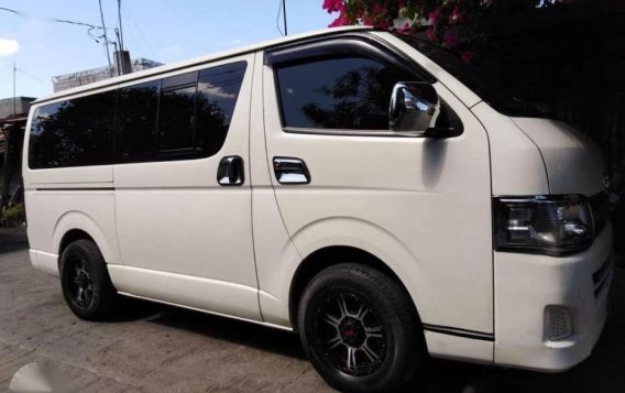 2013 Toyota Hiace Commuter for sale