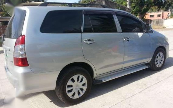 Toyota Innova 2.5 E 2013 diesel AT for sale -10