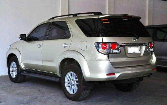 2014 Toyota FORTUNER V for sale -3