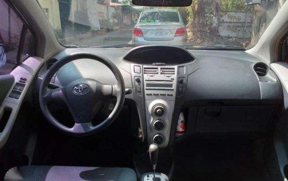 Toyota Yaris VVTI Automatic gasonline for sale-8