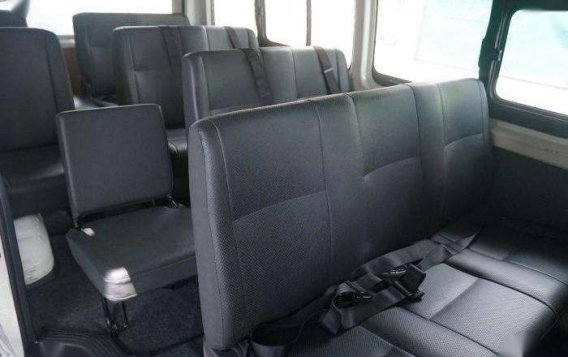 Toyota HIACE Commuter 2016 for sale-9