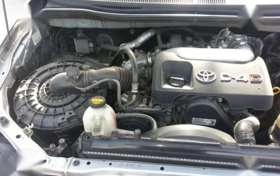 Toyota Innova 2.5 E 2013 diesel AT for sale -1