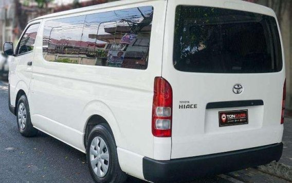 Toyota HIACE Commuter 2016 for sale-4