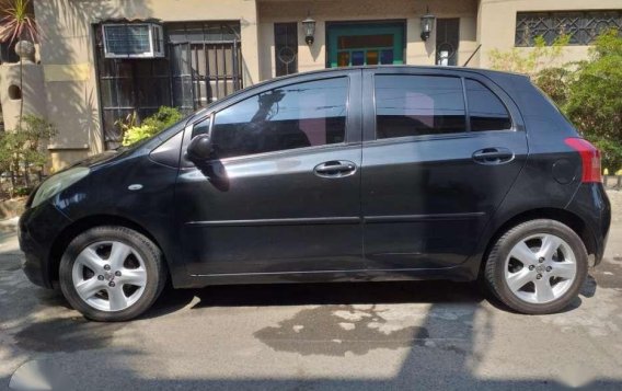 Toyota Yaris VVTI Automatic gasonline for sale-1