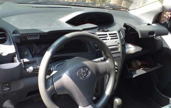 Toyota Yaris VVTI Automatic gasonline for sale-9