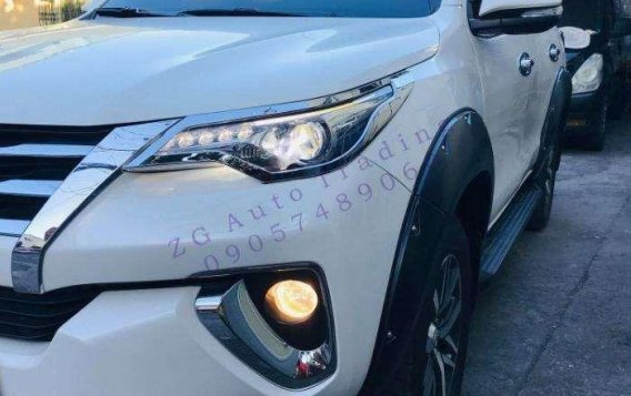 Toyota Fortuner 2.4 V 4x2 AT White Pearl 2016-3