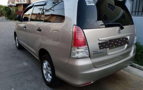 2011 Toyota Innova E for sale-7