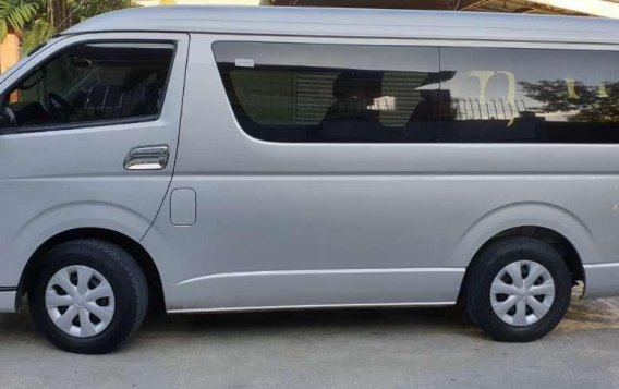 2016 Toyota Hiace Grandia GL 2.5-8