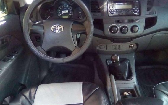 2013 Toyota Hilux E 4x2 MT for sale-2