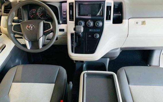 2019 Toyota Hiace GL Grandia 2.8 Dsl AT for sale-5