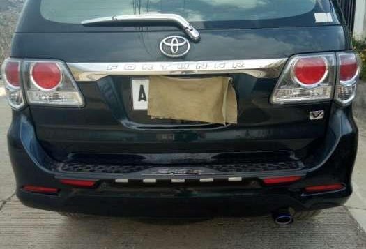 Toyota Fortuner V 2014 for sale-3