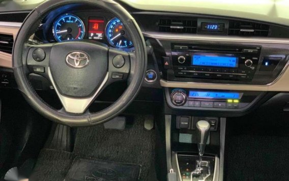 2015 Toyota Corolla Altis for sale-9