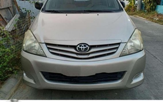 Toyota Innova E 2011 for sale