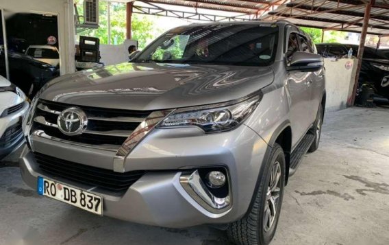 2017 Toyota Fortuner 24 V 4x2 Automatic Silver Mettalic-5