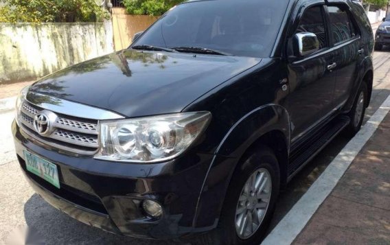 2010 Toyota Fortuner 2.5 Diesel 4x2 AT for sale-2