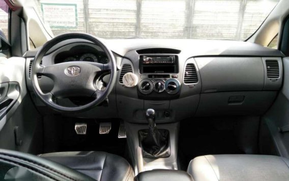 For Sale 2010 Toyota Innova J -8