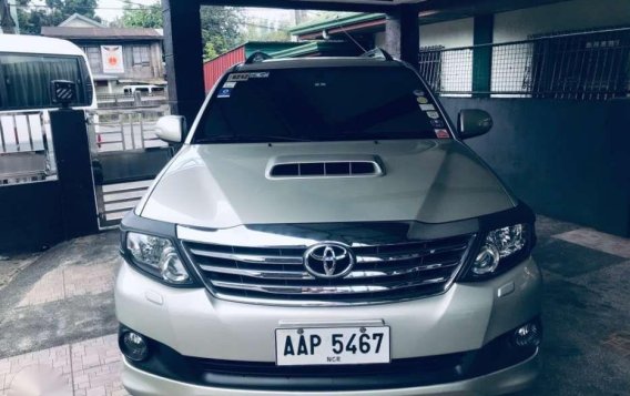 Toyota Fortuner V AT VNT 2014 for sale 