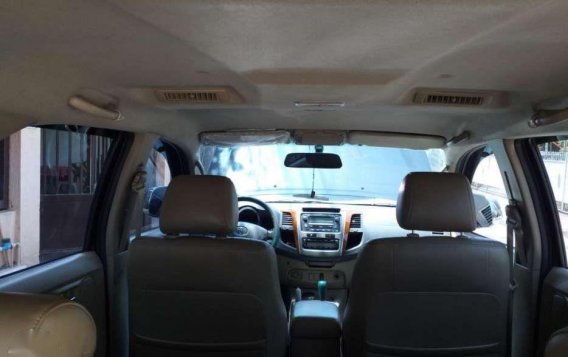 2010 Toyota Fortuner 2.5 Diesel 4x2 AT for sale-8