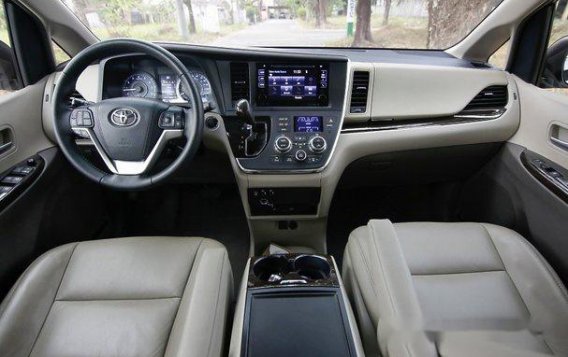 Toyota Sienna 2015 for sale -9