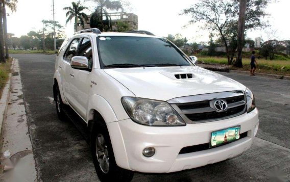 2006 Toyota Fortuner V DSL Automatic for sale -1