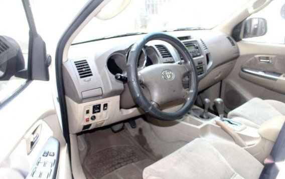 2006 Toyota Fortuner V DSL Automatic for sale -8