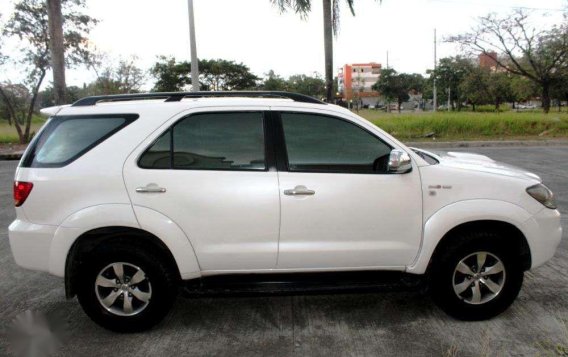 2006 Toyota Fortuner V DSL Automatic for sale -3