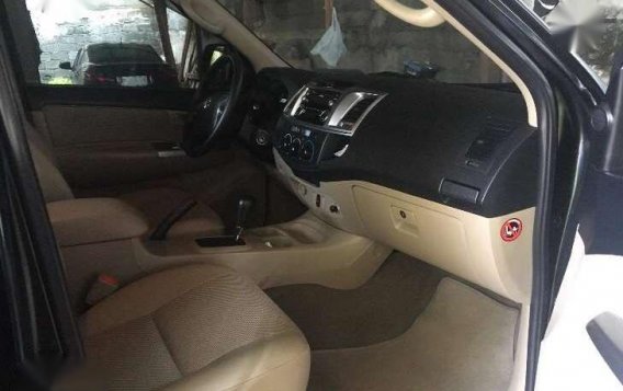 Toyota Hilux 2015 4x2 Automatic for sale-5