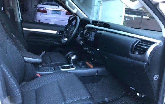 2016 Toyota Hilux 4x2 Automatic Diesel for sale-5