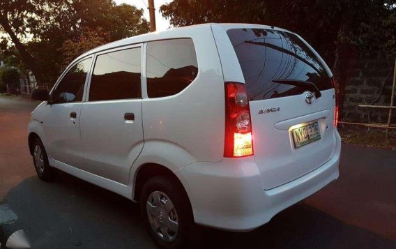 Toyota Avanza J 2011 VVti for sale -3