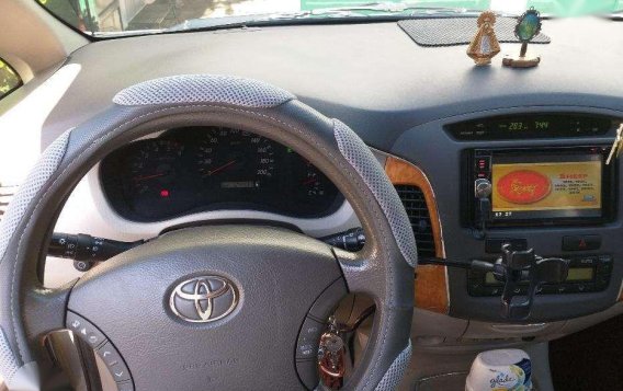Toyota Innova G 2010 for sale-3