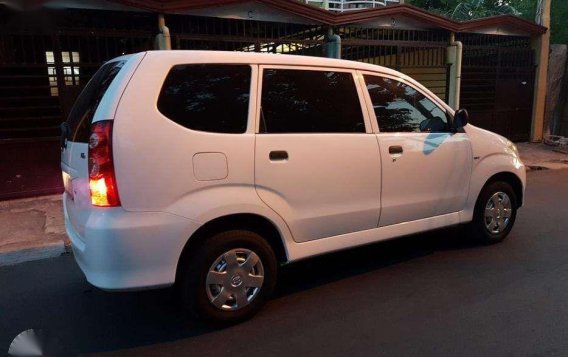 Toyota Avanza J 2011 VVti for sale -6