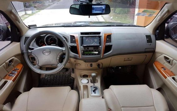 Toyota Fortuner 2.5G 2010 for sale-2