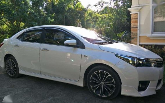 Toyota Corolla Altis 2.0 2015 for sale-1