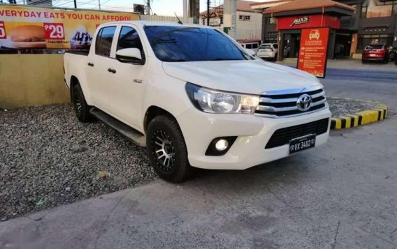 2017 Toyota Hilux Manual for sale-1