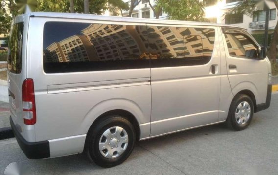 2017 Toyota Hiace for sale-3