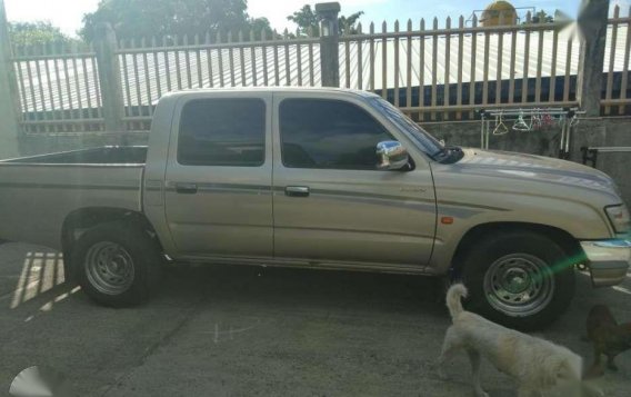 2004 Toyota Hilux 2L for sale -2