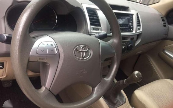 TOYOTA HILUX G 2012 FOR SALE-4