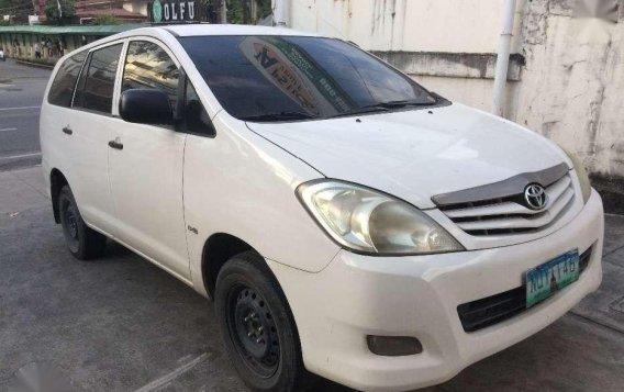 Toyota Innova 2010 for sale-1