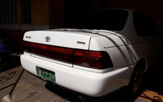 Well kept Toyota Corolla 1.6 GLi for sale-5