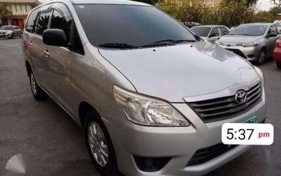 Toyota Innova E 2013 for sale -1