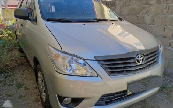 2013 Toyota Innova j for sale