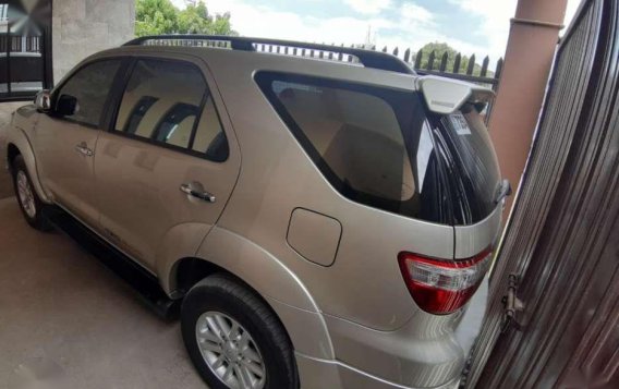 Toyota Fortuner 2011 for sale-2