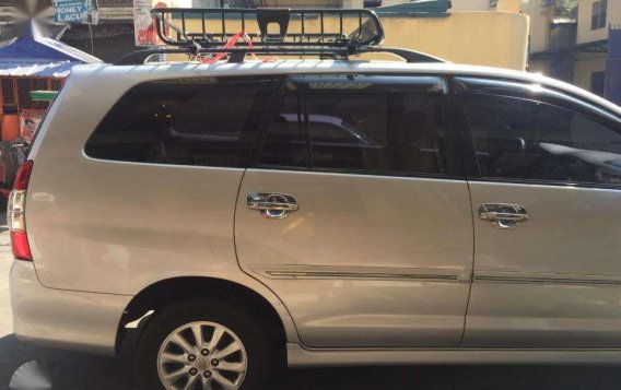 Well kept Toyota Innova for sale-3