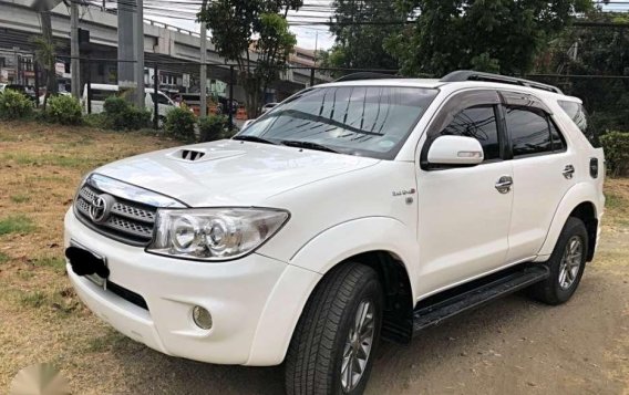 Toyota Fortuner 2010 for sale-1