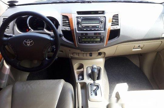 Toyota Fortuner 2011 for sale-12