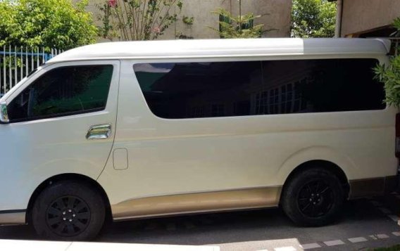 Toyota Hiace Grandia GL 2013 for sale