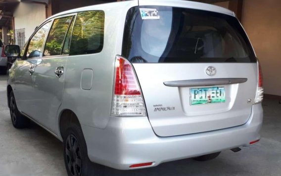 Toyota Innova J 2012 for sale-2